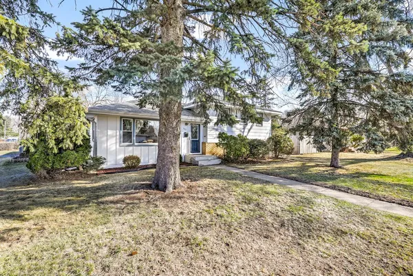 $309,900 | 703 Mississippi Street Northeast, Fridley, MN 55432