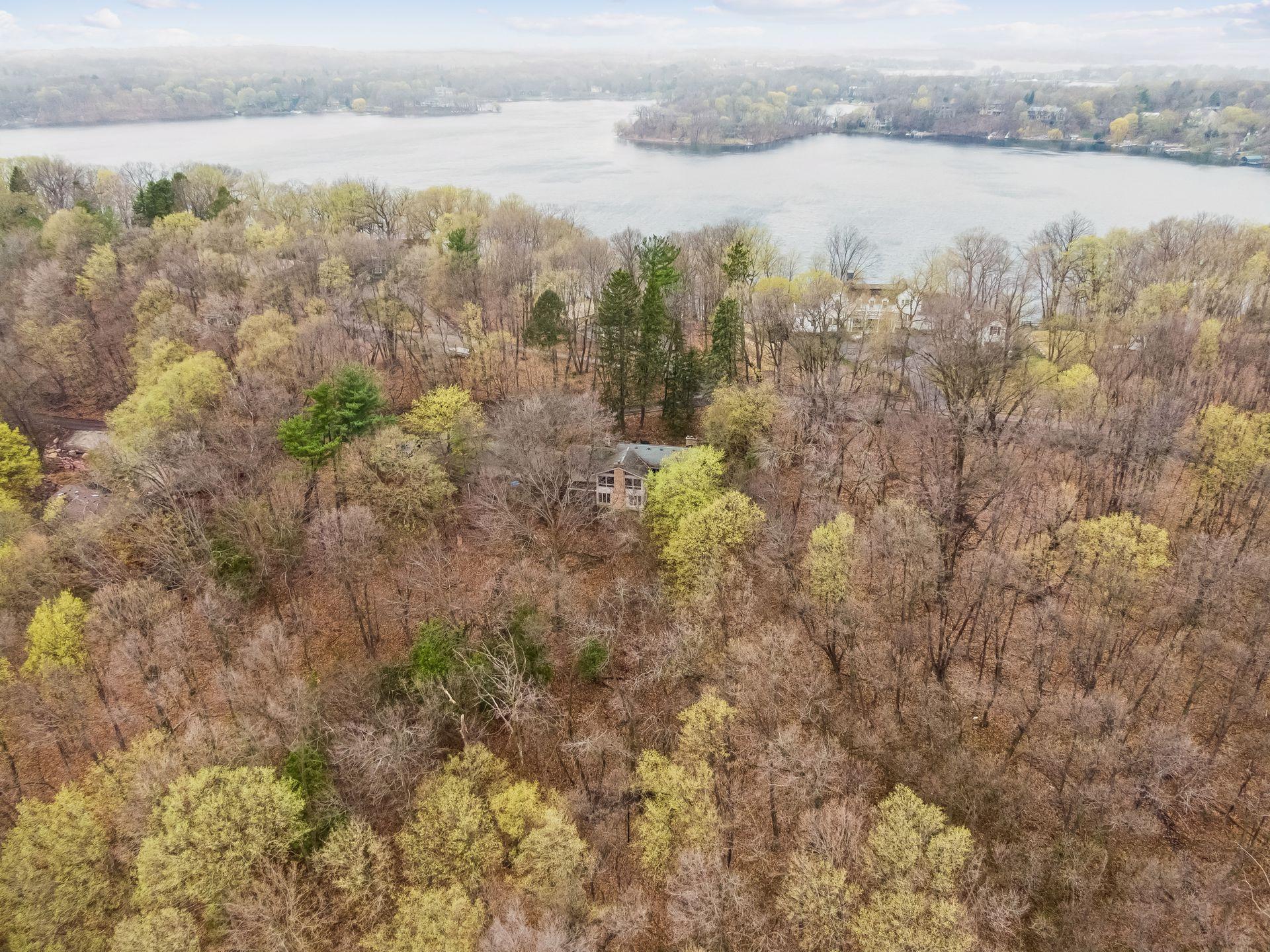 5815 Ridge Road Shorewood, MN 55331 - Photo 8 of 12