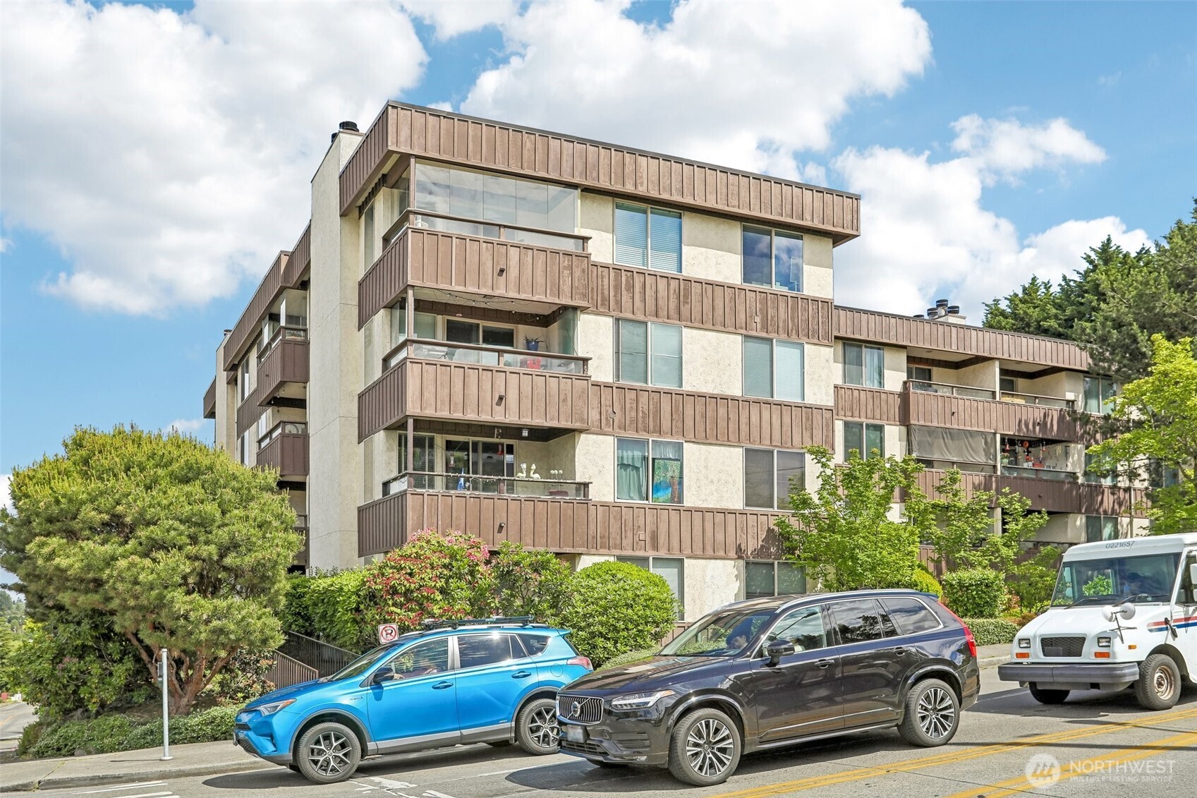 3421 Southwest Roxbury Street, Unit 308 Seattle, WA 98126 - Photo 2 of 40