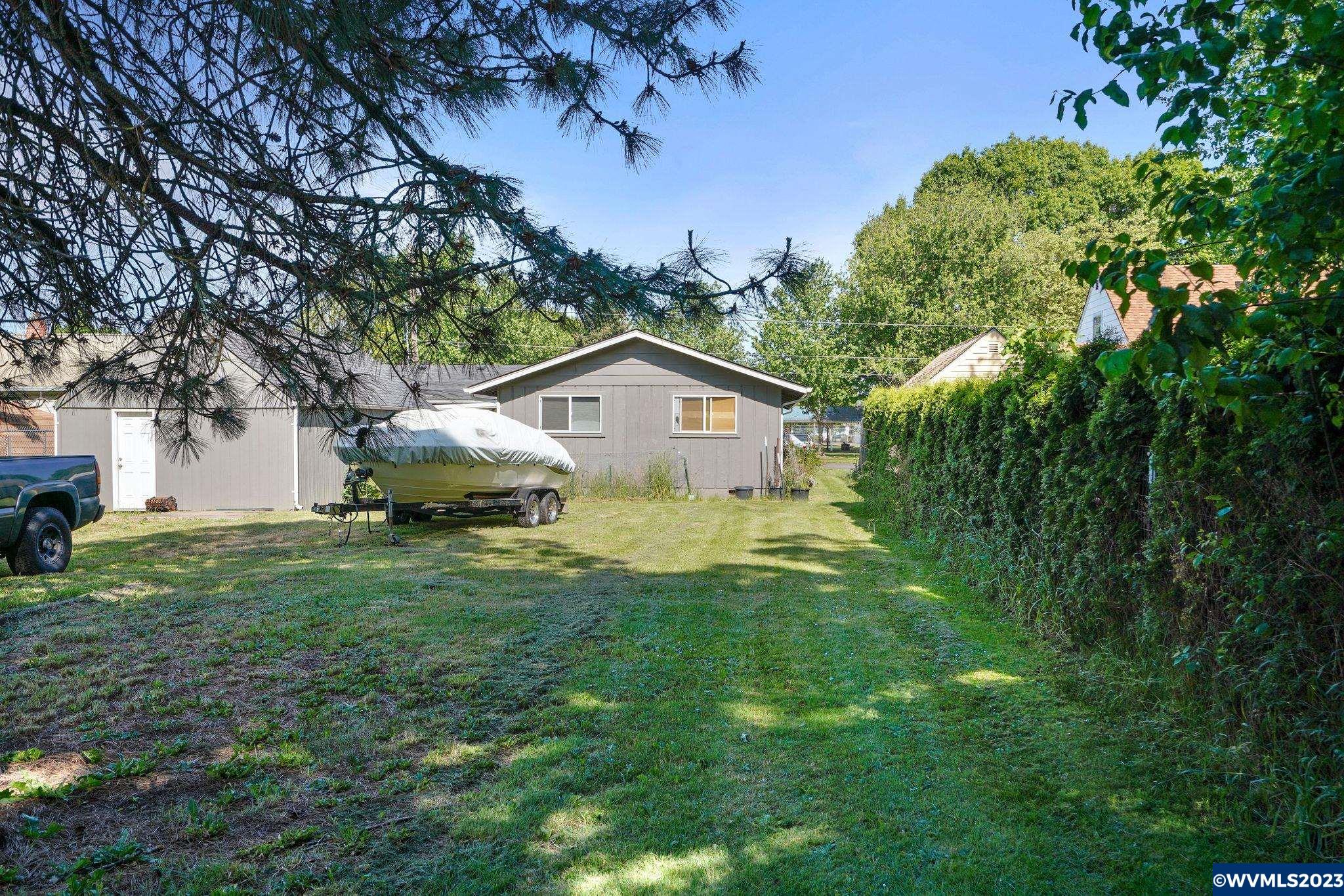 340 South 6th Street Lebanon, OR 97355 - Photo 25 of 26