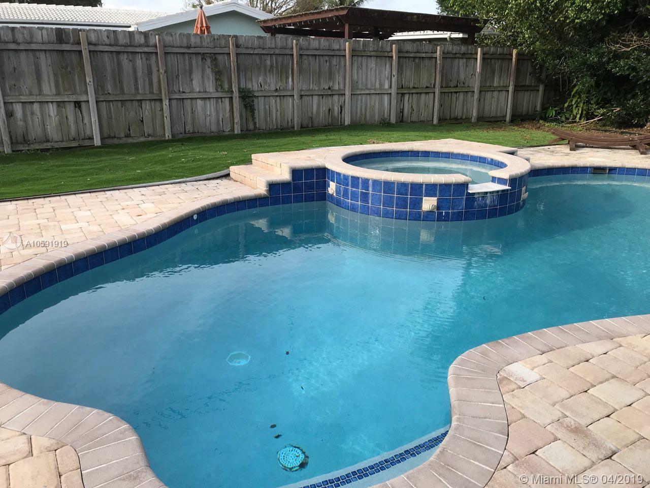 632 Southwest 2nd Street Boca Raton, FL 33486 - Photo 4 of 92