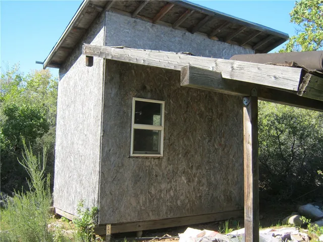 $195,000 | 9070 Highway 29, Lower Lake, CA 95457