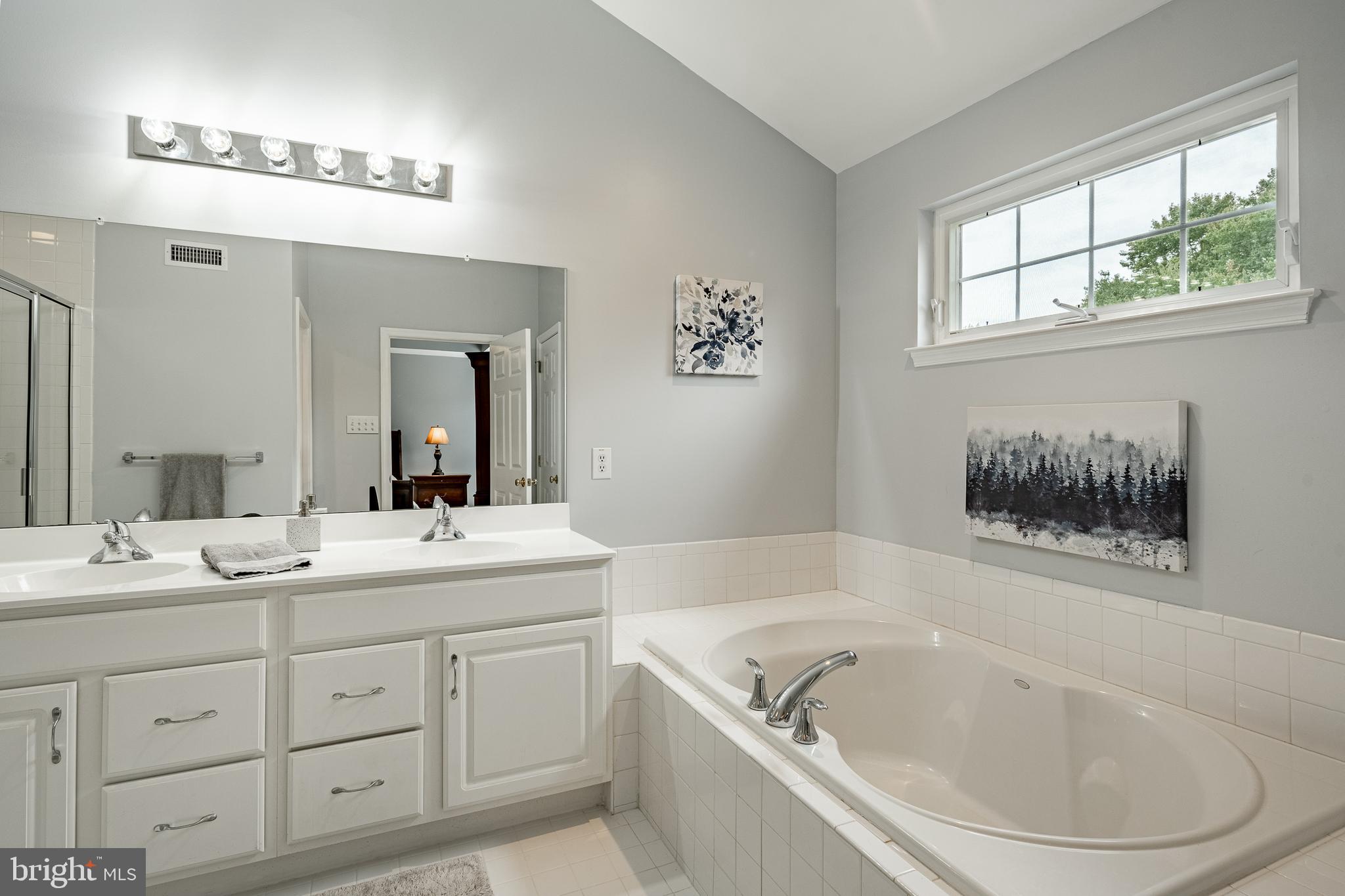 266 Cherry Lane Kennett Square, PA 19348 - Photo 22 of 47 Primary Bath