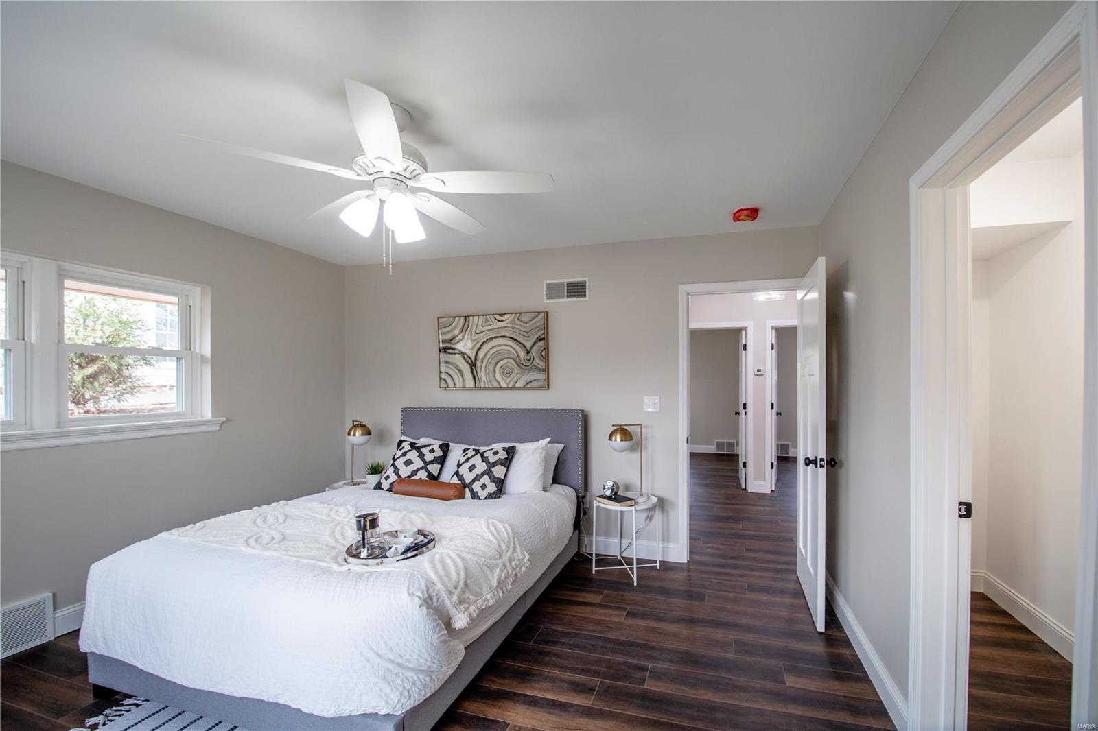 23 Foxboro Road St. Louis, MO 63124 - Photo 13 of 16