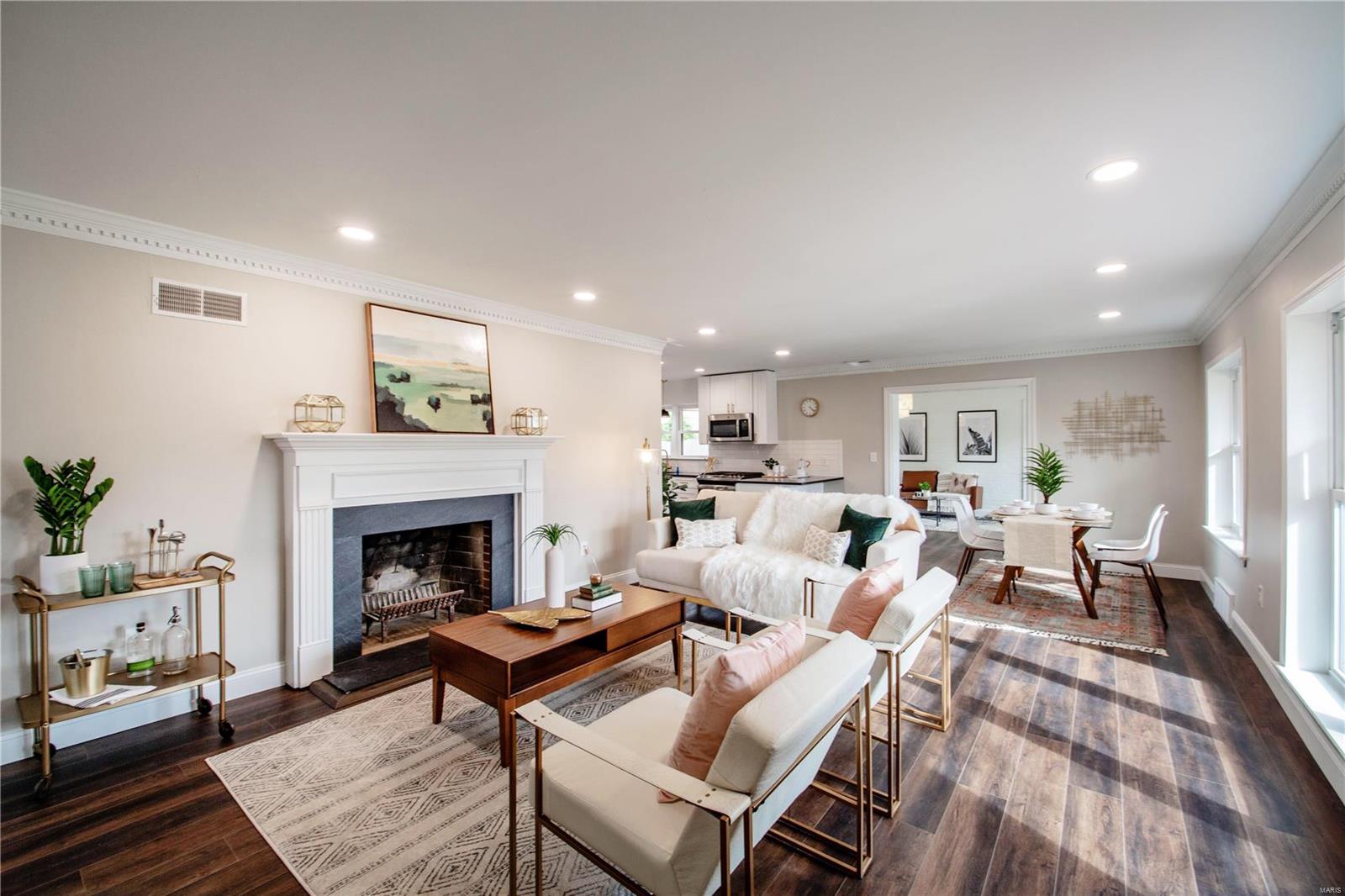 23 Foxboro Road St. Louis, MO 63124 - Photo 4 of 16