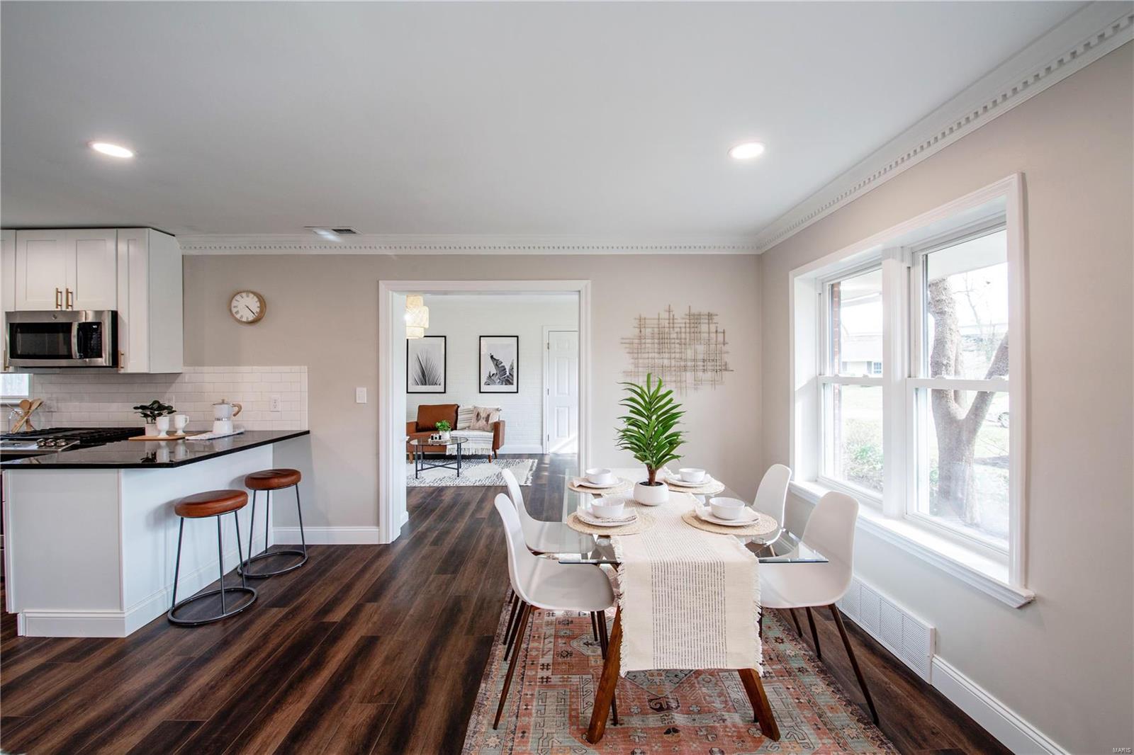 23 Foxboro Road St. Louis, MO 63124 - Photo 7 of 16
