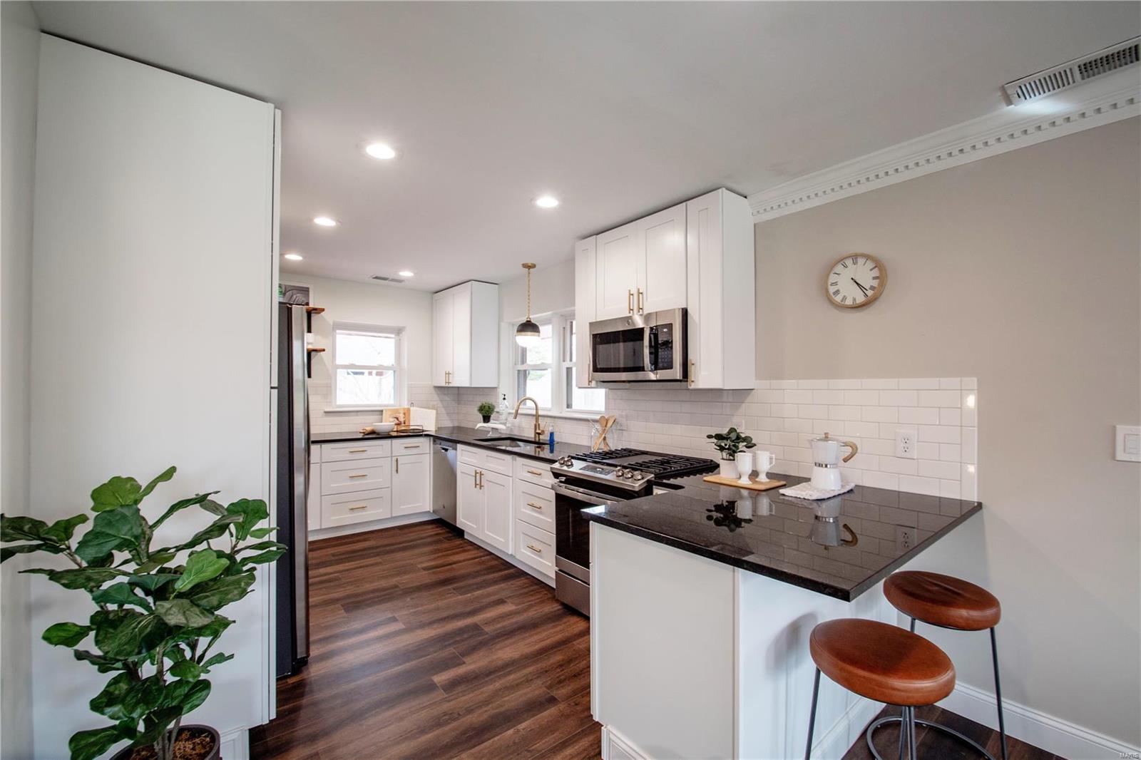 23 Foxboro Road St. Louis, MO 63124 - Photo 8 of 16