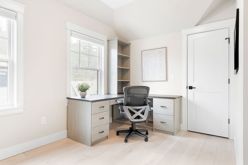 582 Hale Street, Unit 2 Beverly, MA 01915 - Photo 35 of 42