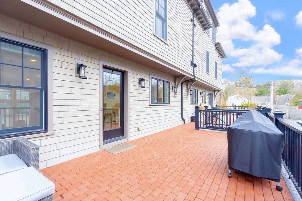 582 Hale Street, Unit 2 Beverly, MA 01915 - Photo 39 of 42
