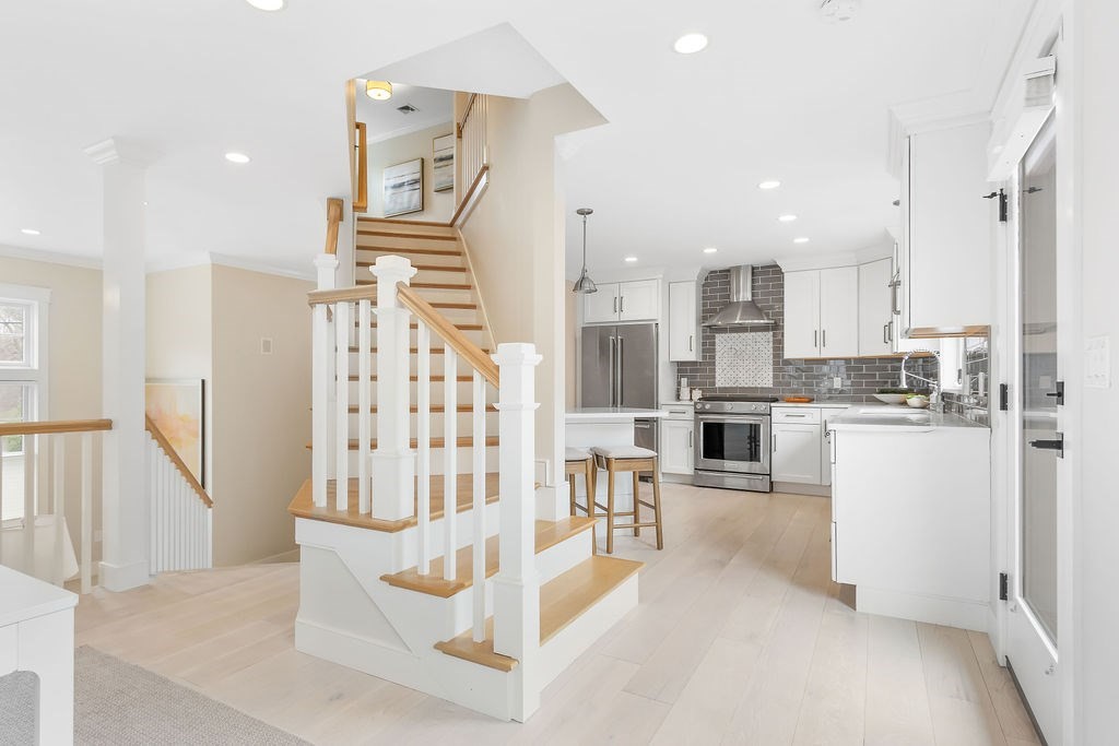 582 Hale Street, Unit 2 Beverly, MA 01915 - Photo 10 of 42