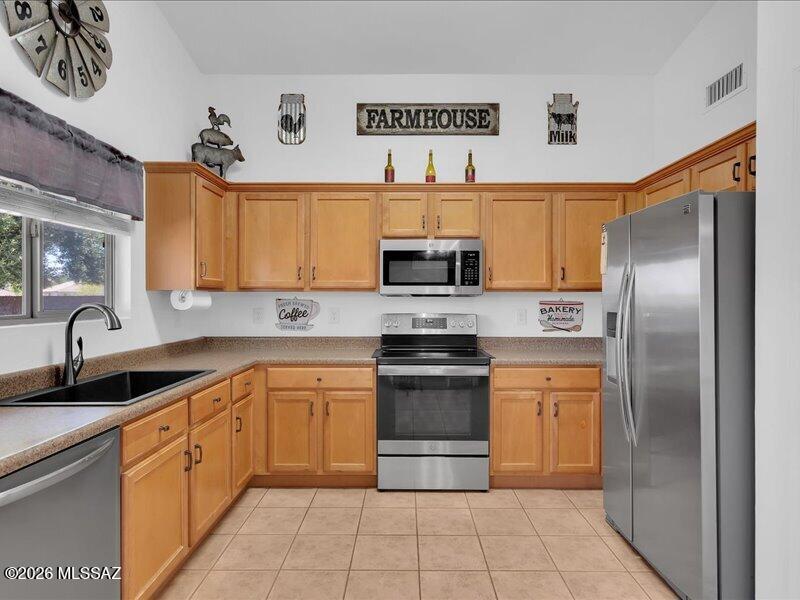 1436 North Old Ranch Road Tucson, AZ 85745 - Photo 13 of 47 Kitchen