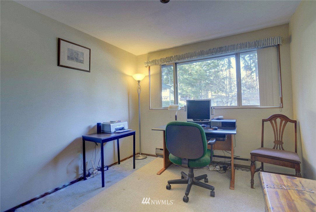 316 158th Street Southeast Bothell, WA 98012 - Photo 11 of 20
