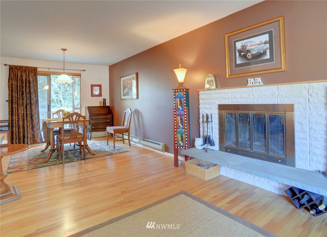 316 158th Street Southeast Bothell, WA 98012 - Photo 5 of 20