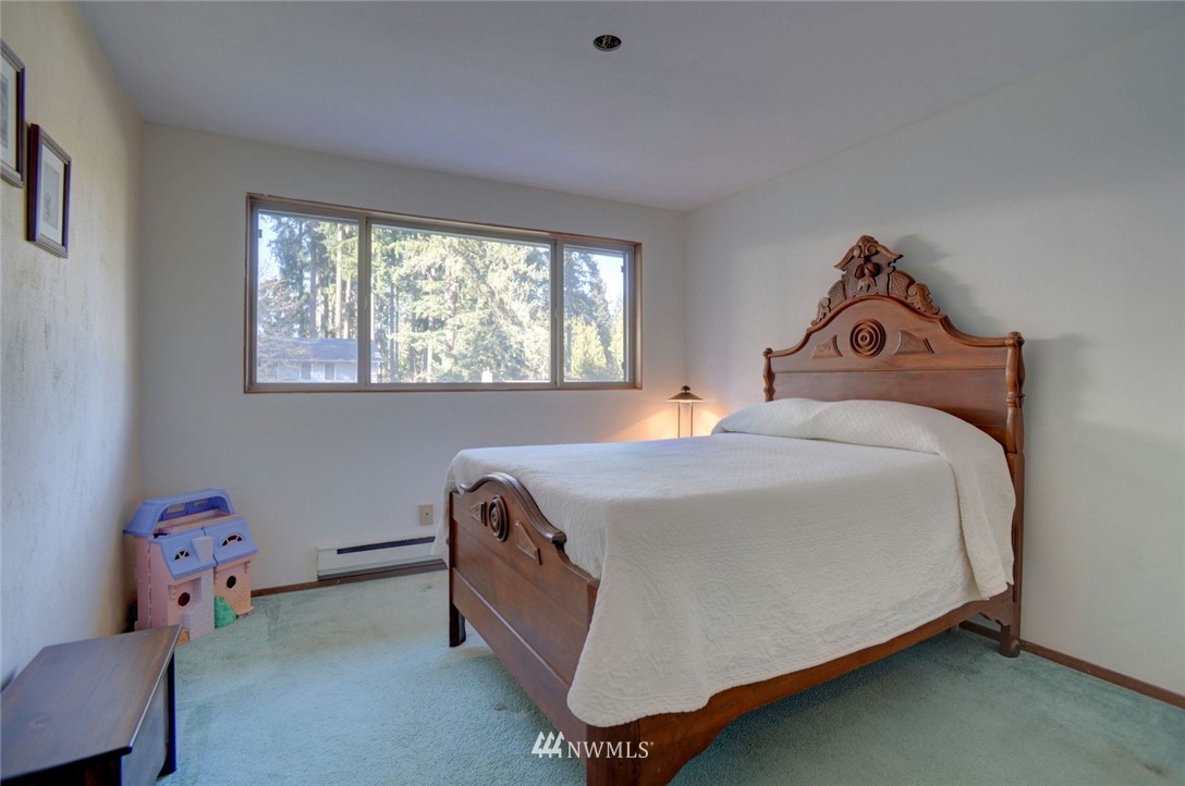 316 158th Street Southeast Bothell, WA 98012 - Photo 9 of 20