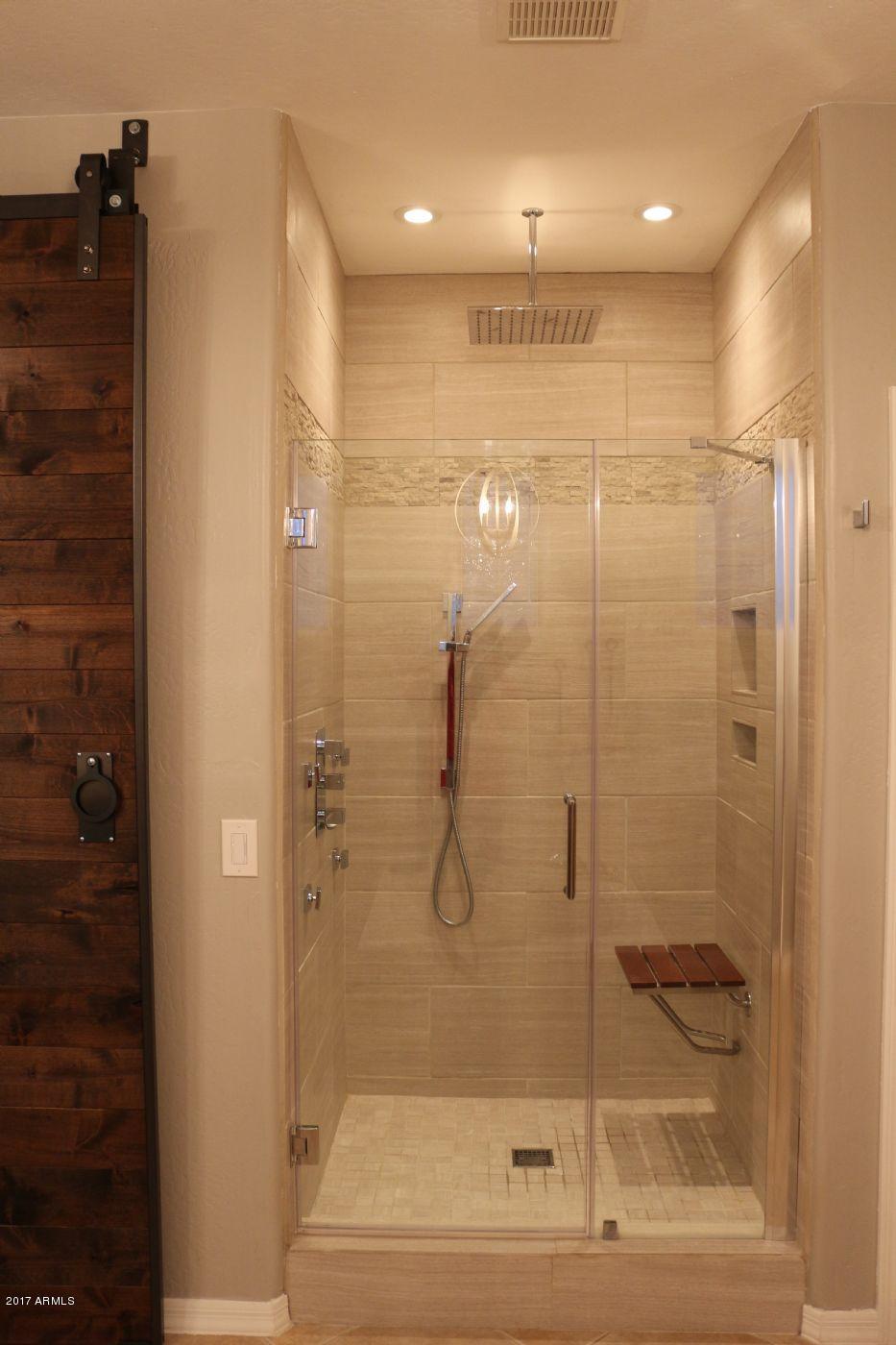 2626 West Florimond Road Phoenix, AZ 85086 - Photo 14 of 33 Bedroom 1- Master Bath 2