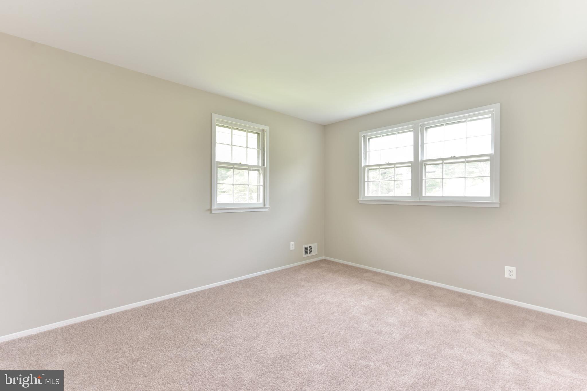 8021 Ellet Road Springfield, VA 22151 - Photo 19 of 53 an empty room with windows