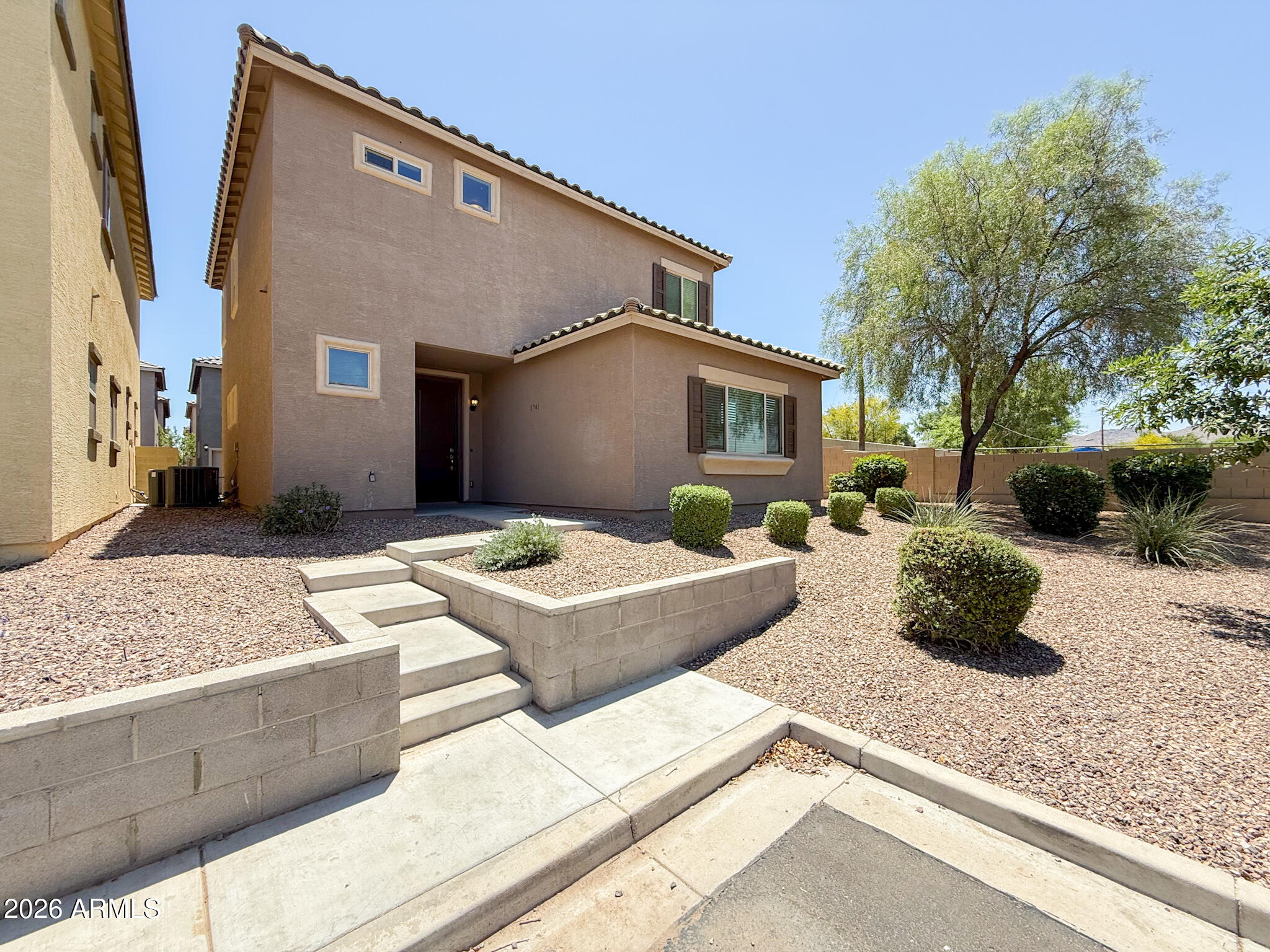 1741 West Pollack Street Phoenix, AZ 85041 - Photo 3 of 33