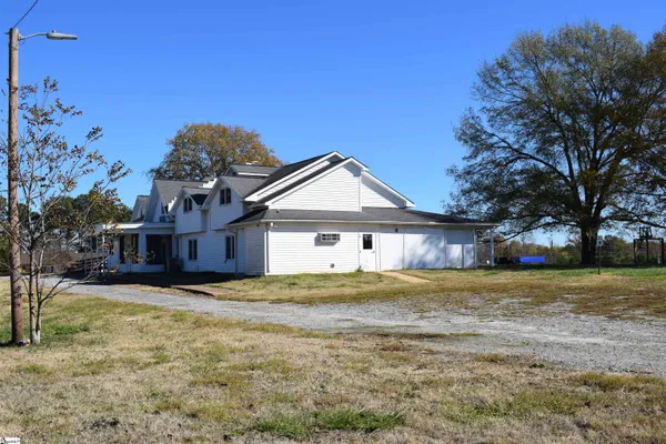 $475,000 | 2470 Old Mill Road, Inman, SC 29349