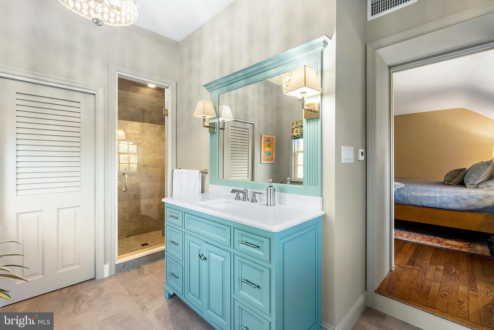 653-655 Andover Road Newtown Square, PA 19073 - Photo 22 of 45 Two vanities, shower and water closet