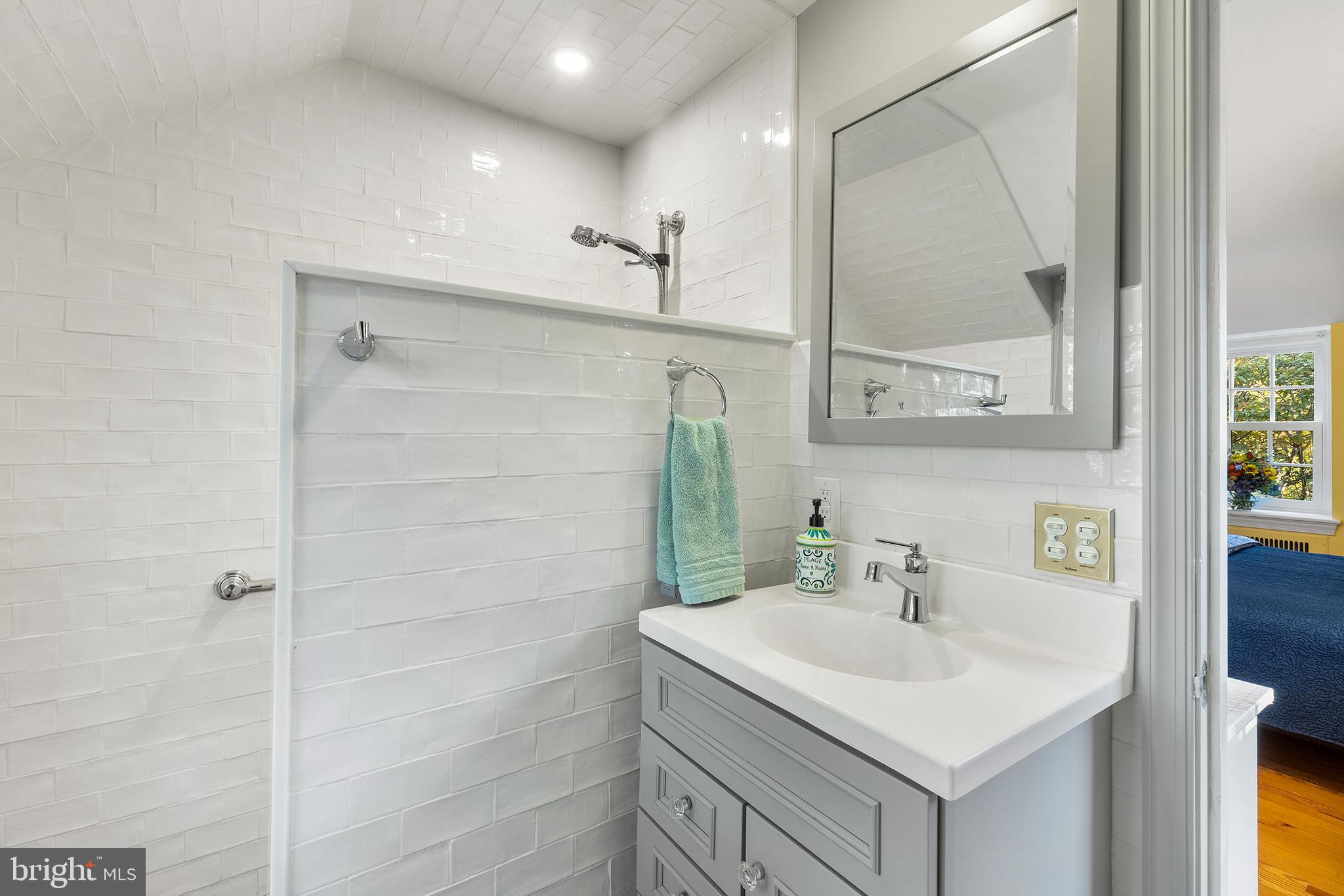 653-655 Andover Road Newtown Square, PA 19073 - Photo 30 of 45 Full Ensuite Bath for Bedroom 5