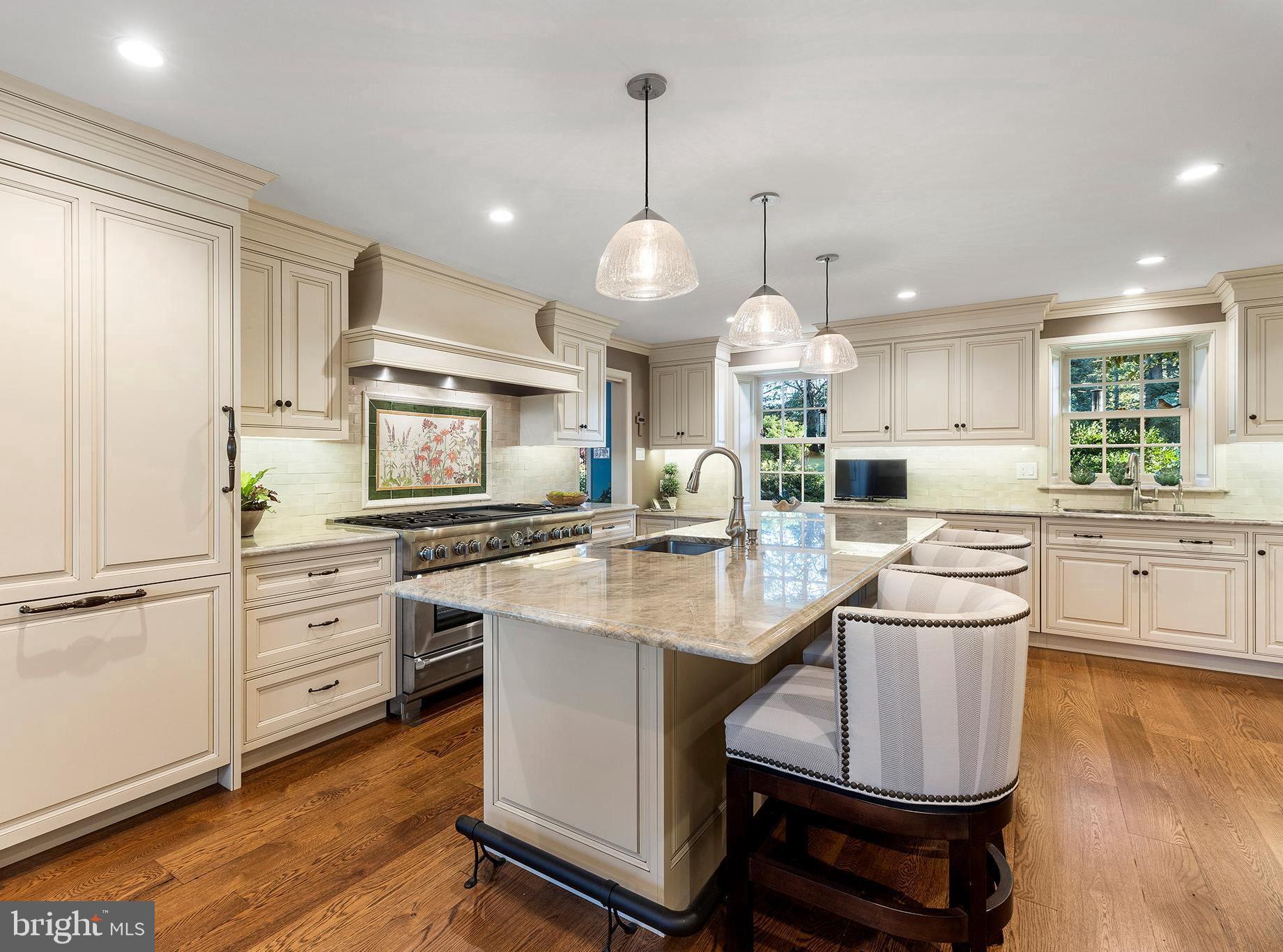 653-655 Andover Road Newtown Square, PA 19073 - Photo 6 of 45 Thermador appliances, large island, custom cabinet