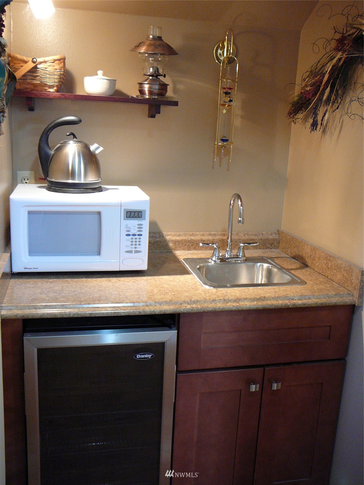 742 Gehrke Road Port Angeles, WA 98362 - Photo 13 of 40 Gallery Image 13