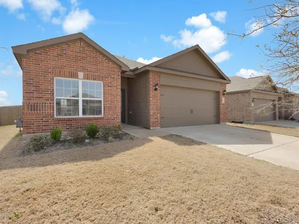 $1,950 | 521 Harbor Oaks Drive, Anna, TX 75409