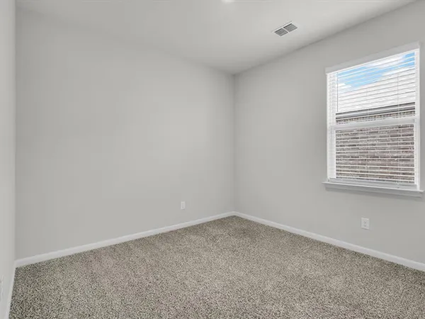 $1,950 | 521 Harbor Oaks Drive, Anna, TX 75409