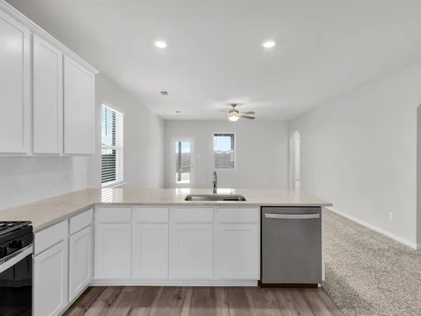 $1,950 | 521 Harbor Oaks Drive, Anna, TX 75409