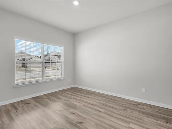 $1,950 | 521 Harbor Oaks Drive, Anna, TX 75409