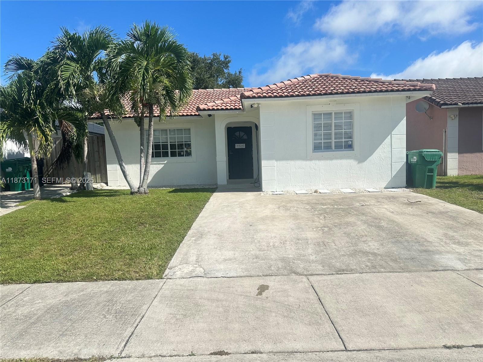 14353 Southwest 176th Terrace Miami, FL 33177 - Photo 2 of 6