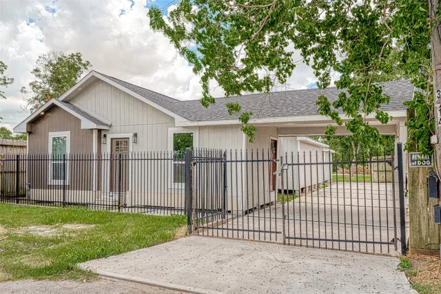 $319,900 | 3014 Delia Street, Houston, TX 77026