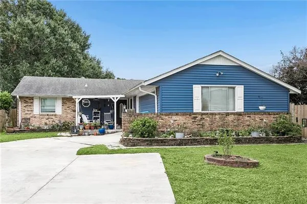 $240,000 | 8 Colgate Place, Kenner, LA 70065