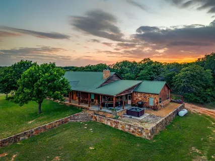 $1,450,000 | 141 County Road 4793, Boyd, TX 76023