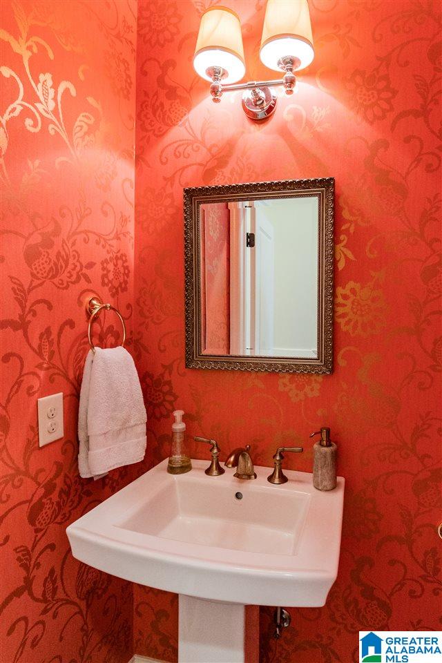 1804 Lancaster Road Birmingham, AL 35209 - Photo 19 of 40