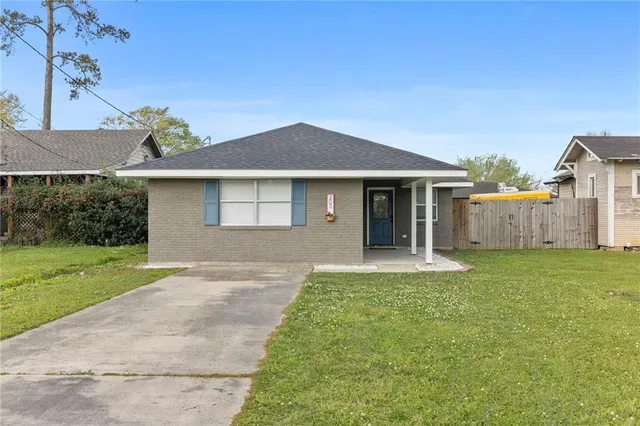 $245,000 | 205 South 2nd Street, Ponchatoula, LA 70454