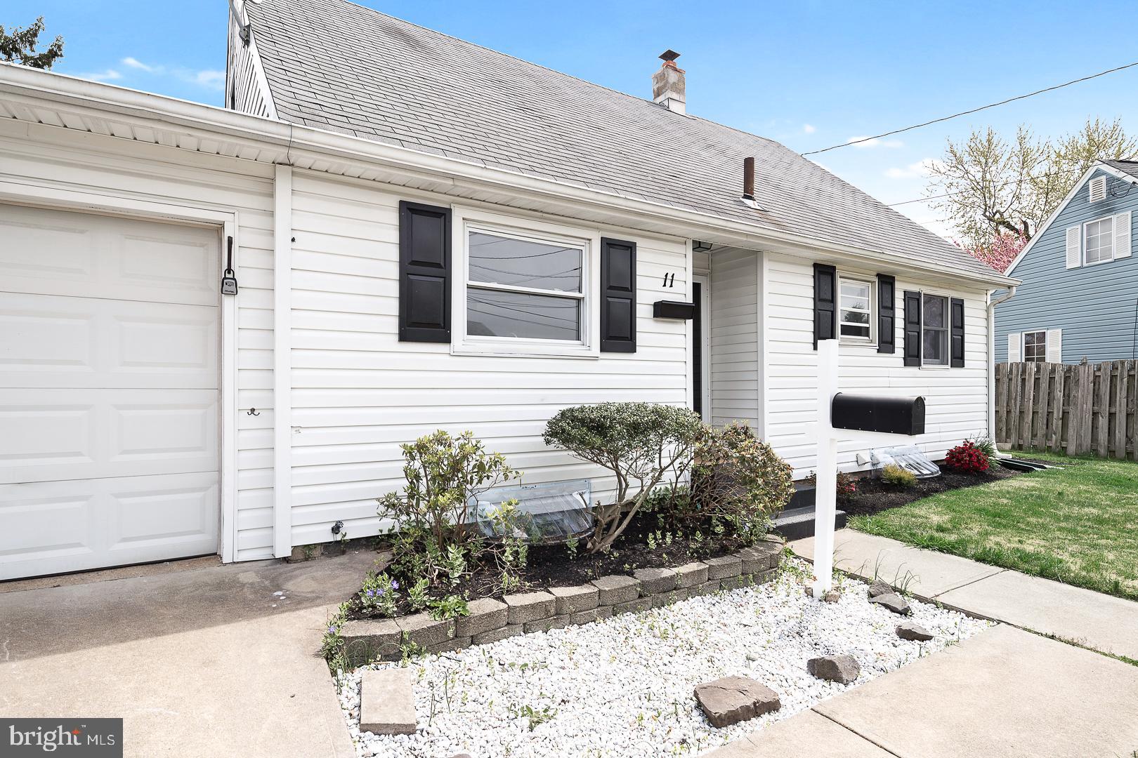 11 Cumberland Road Hamilton, NJ 08690 - Photo 2 of 27 Front