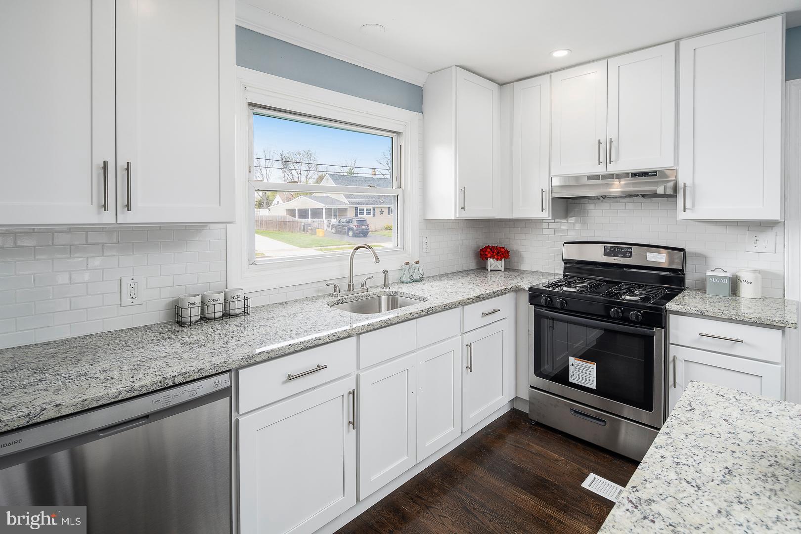 11 Cumberland Road Hamilton, NJ 08690 - Photo 5 of 27 Kitchen