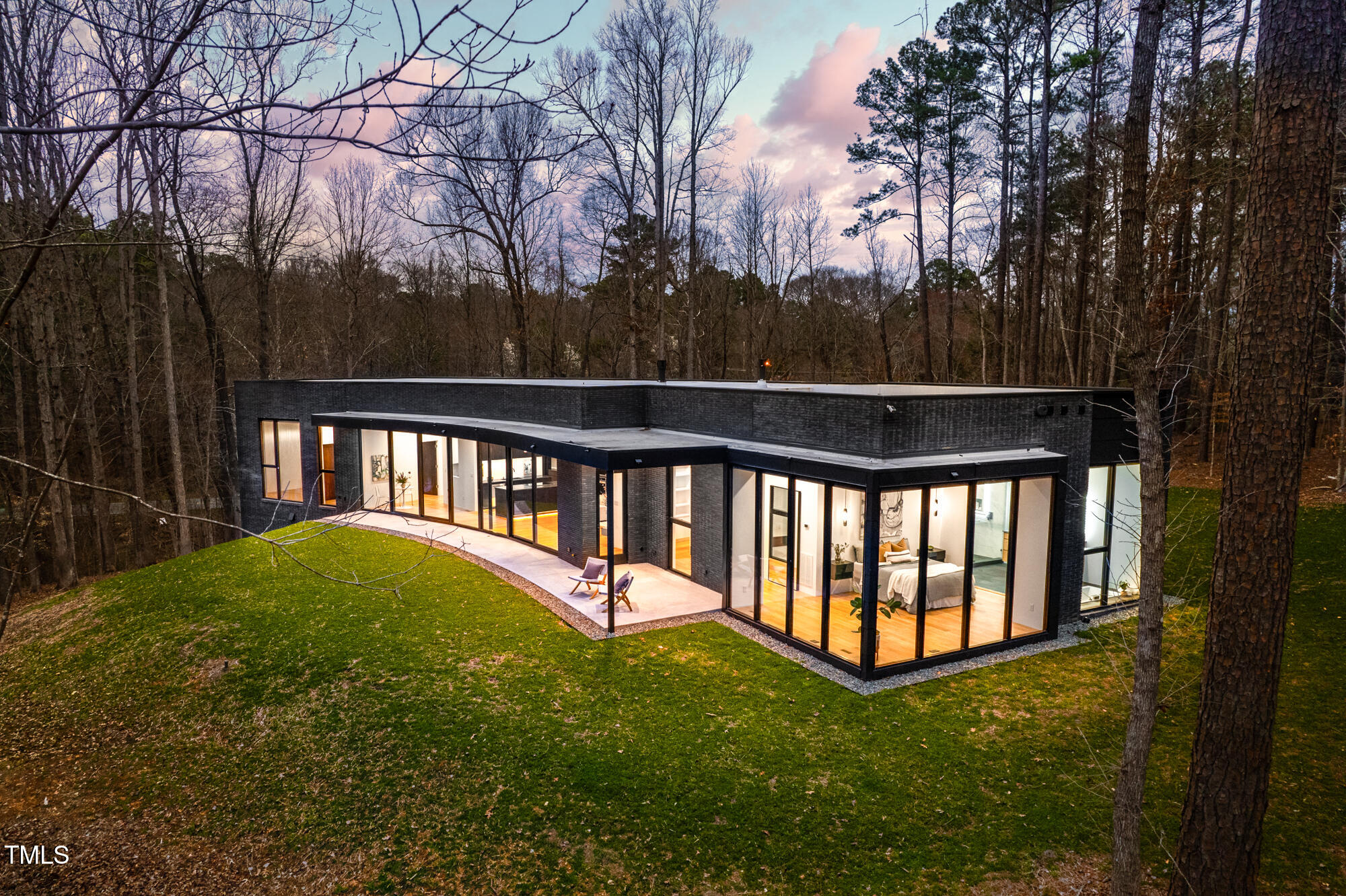 721 Jones Ferry Road Chapel Hill, NC 27516 - Photo 40 of 43 a view of a deck with a backyard