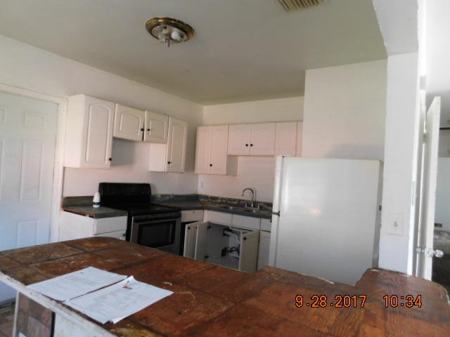 400 West 27th Street Riviera Beach, FL 33404 - Photo 5 of 9 DSCN0190
