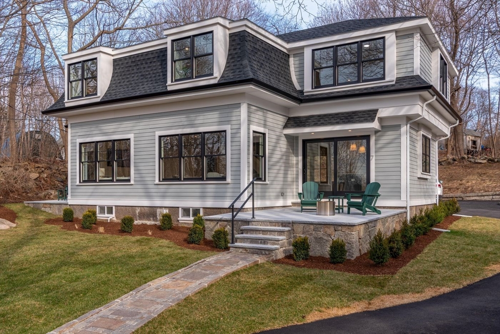 7 Colburn Street Gloucester, MA 01930 - Photo 1 of 39