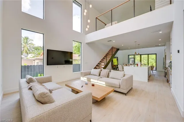 $1,625,000 | 3400 Canal Street, Naples, FL 34112