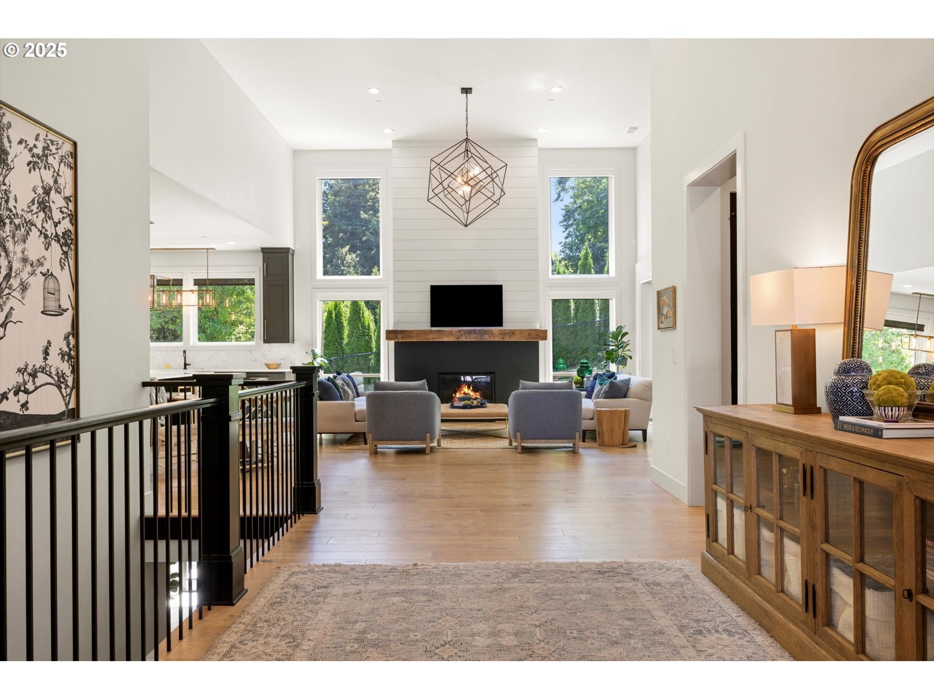 13585 Goodall Road Lake Oswego, OR 97034 - Photo 3 of 47 Gallery Image 3