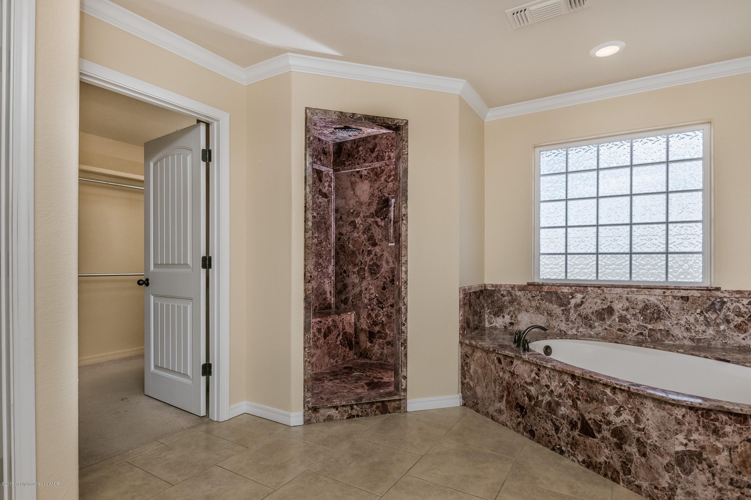 18301 Grasslands Road Amarillo, TX 79124 - Photo 12 of 29 012_Master Bathroom-2