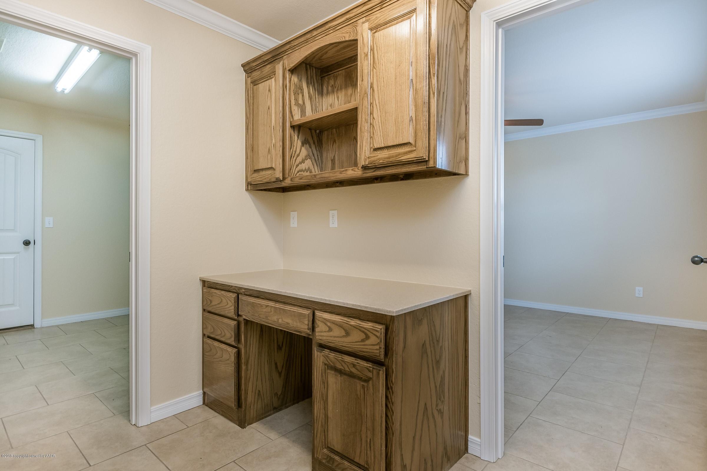 18301 Grasslands Road Amarillo, TX 79124 - Photo 16 of 29 016_Office Nook