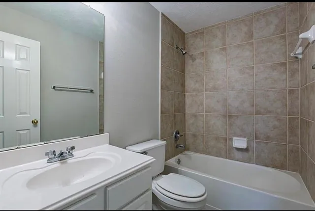 $2,500 | 18102 Spring Run Lane, Richmond, TX 77407