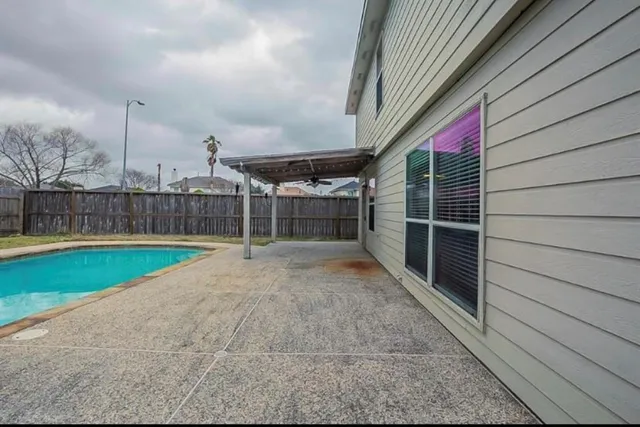 $2,500 | 18102 Spring Run Lane, Richmond, TX 77407