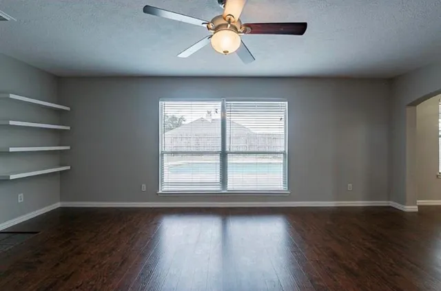 $2,500 | 18102 Spring Run Lane, Richmond, TX 77407