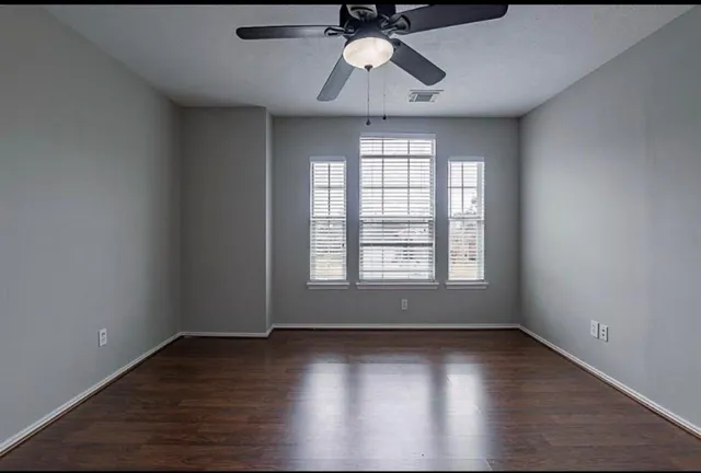 $2,500 | 18102 Spring Run Lane, Richmond, TX 77407