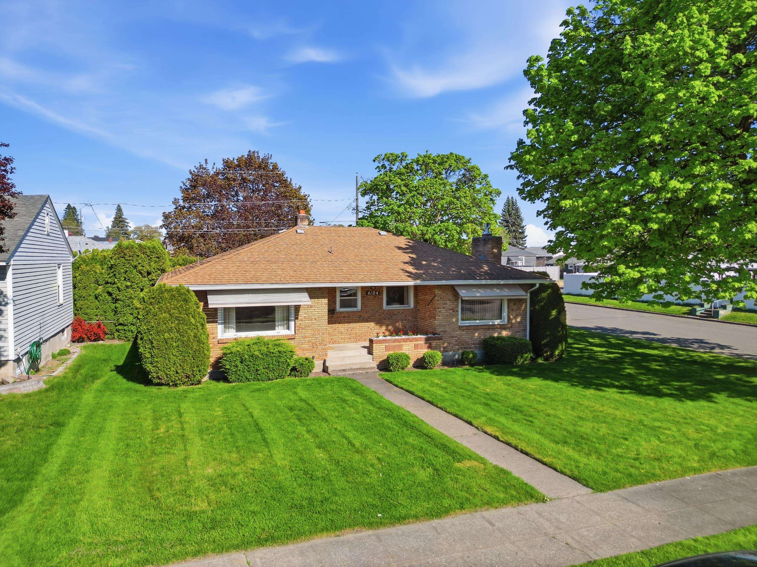 4104 North Elgin Street Spokane, WA 99205 - Photo 2 of 50